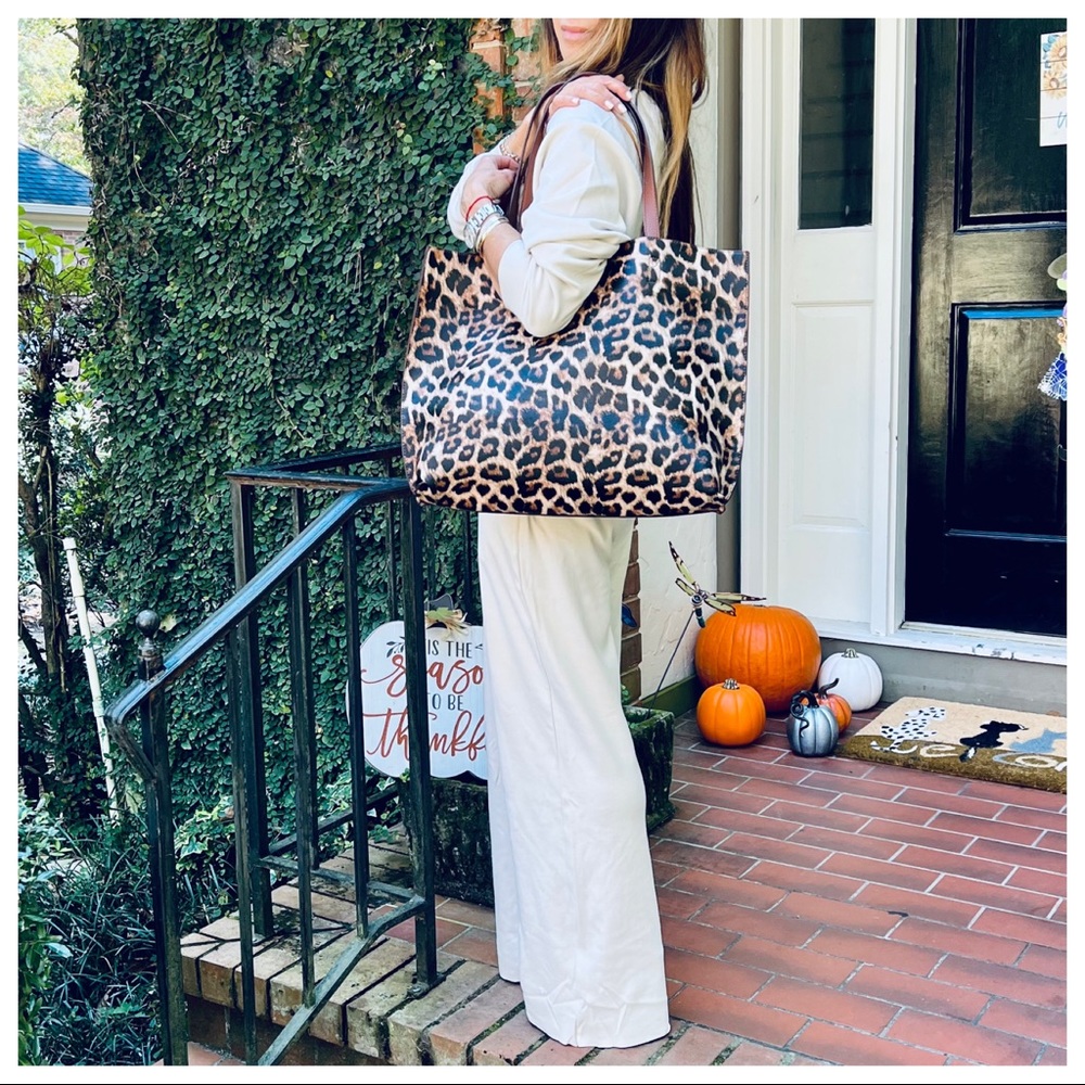 Fabulous Large Leopard Print Reservable tote bag - Picture 4 of 4